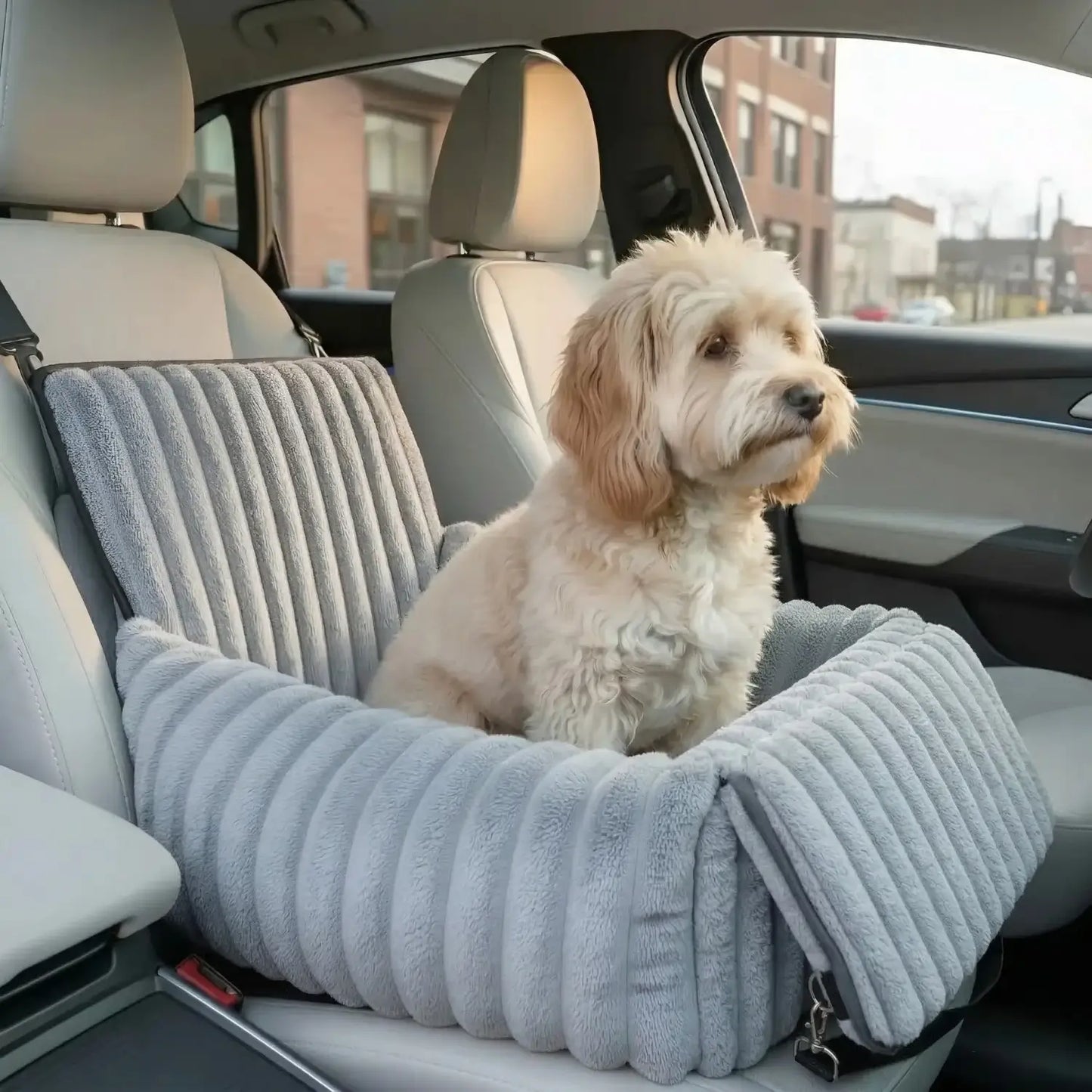 MrFluffyFriend® - Erhöhter Hundeautositz mit Sicherheitsgurt